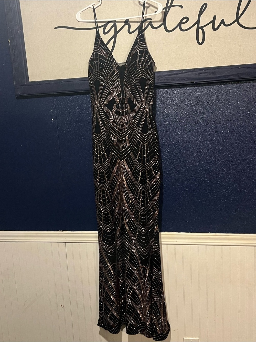 Size 8 - Betsy & Adam Glitter Gown